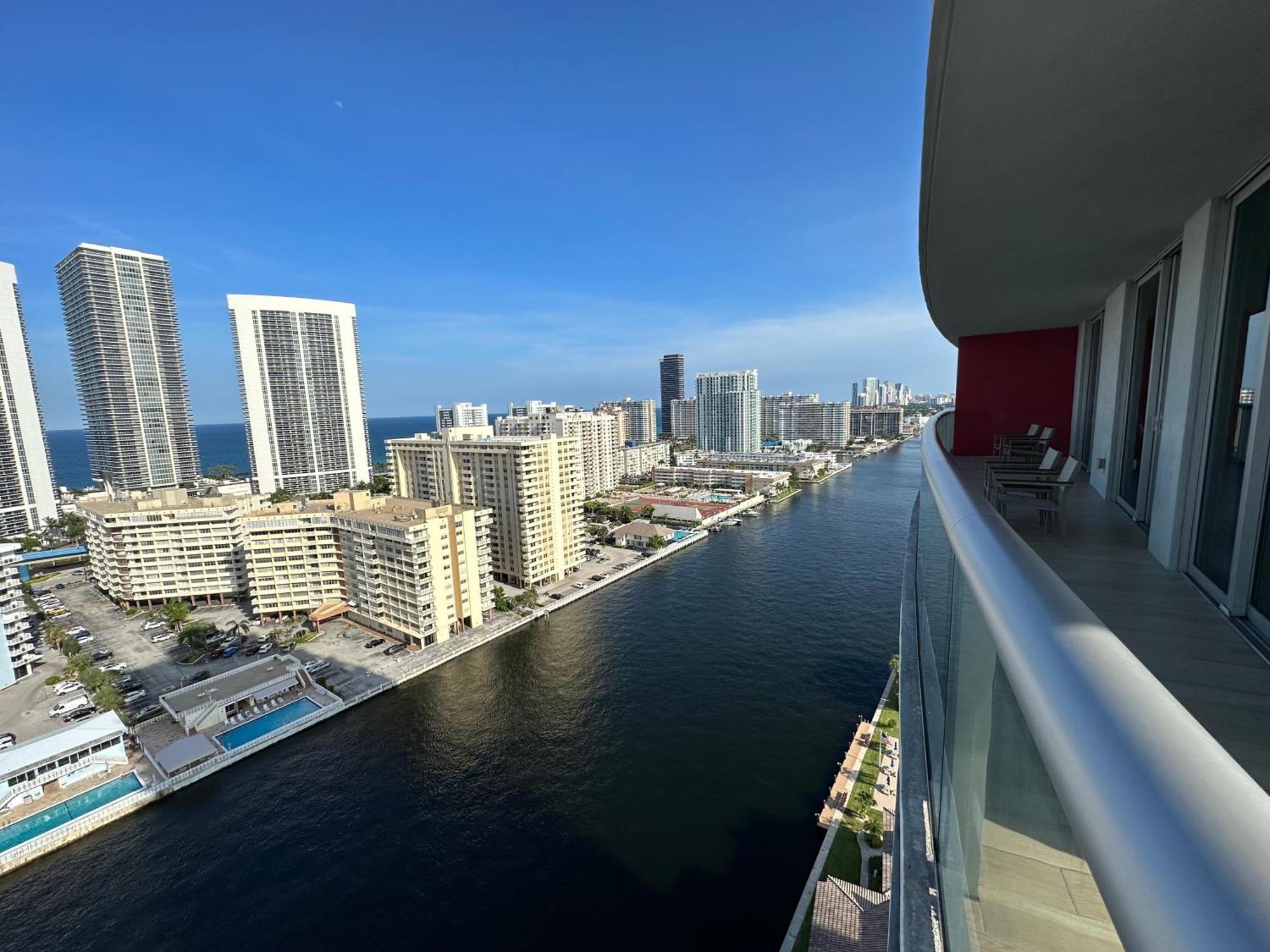 Mvr Apartments At Beachwalk Resort Hallandale Beach Exterior foto